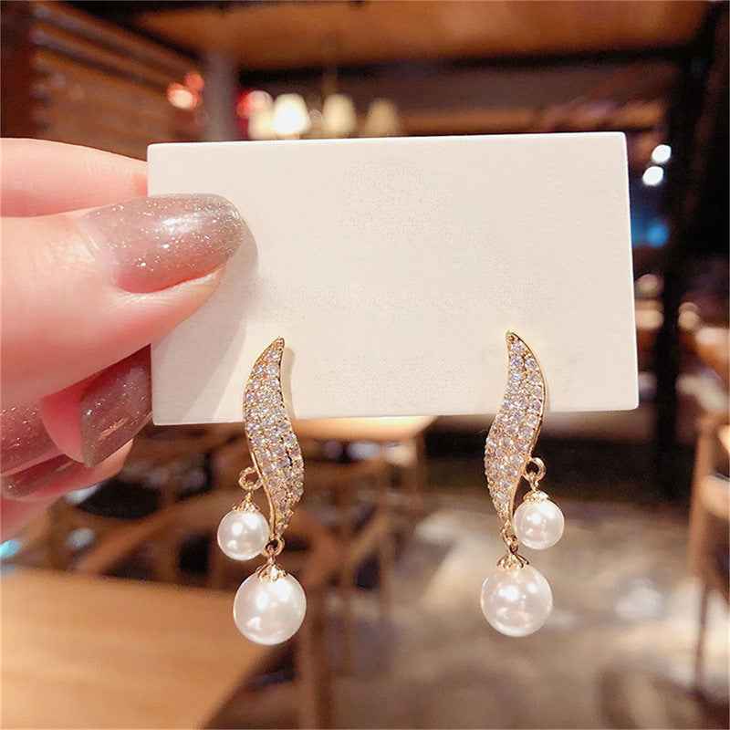 Elegant Pearl Drop Earrings